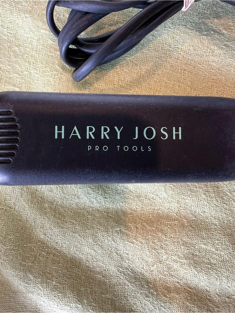 Harry Josh Pro Tools Black electric Flat Iron